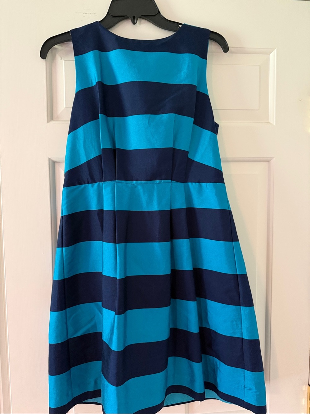 Sale to Sable women’s dress size 6